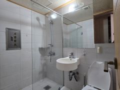 Fully furnished apartment, 3 minutes from Che 14th image
