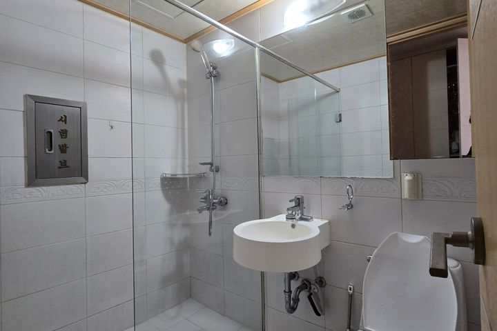 Fully furnished apartment, 3 minutes from Che 14th image