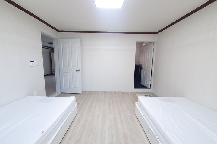 #59 A really big three-room apartment 9th image