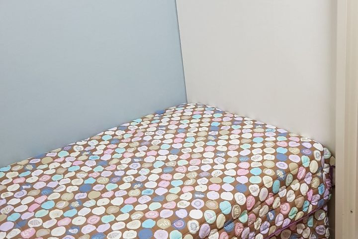 Studio apartment for women only near Sinnonhy 0th image