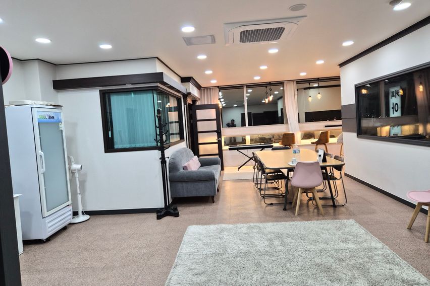 우리들의 아지트 0번째 이미지