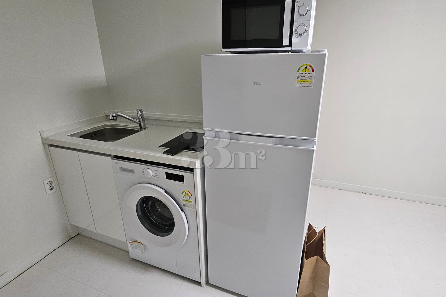 Studio apartment in Hongdae 5th image