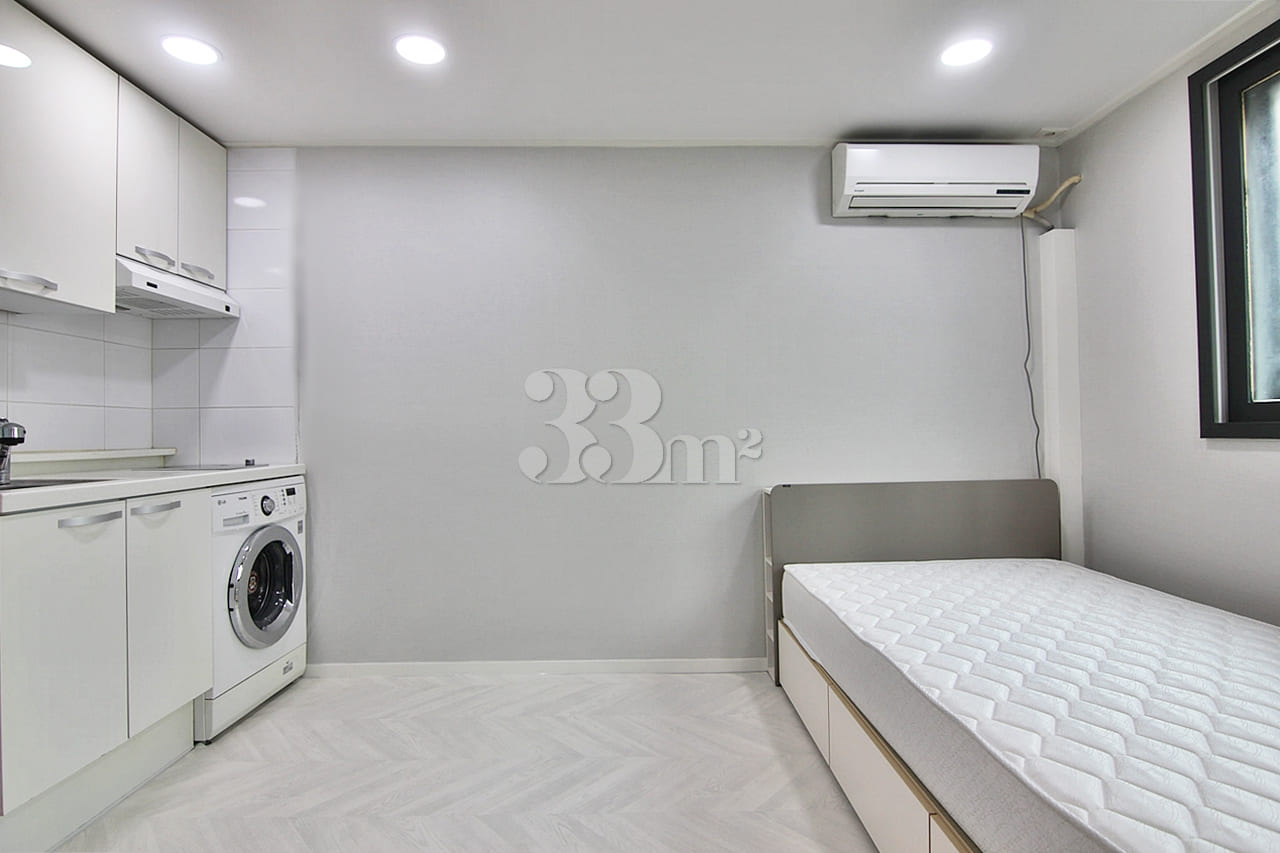 42 Studio Apartment on a Main Road in Hongdae 2th image