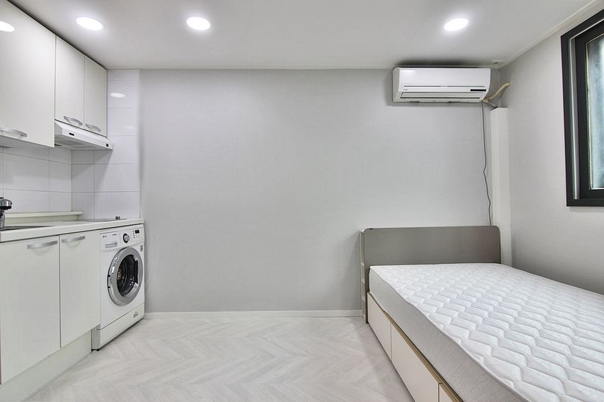 42 홍대 대로변 원룸