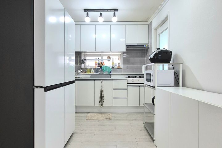 🔥Fully Remodeled & Fully Furnished🔥 7th image