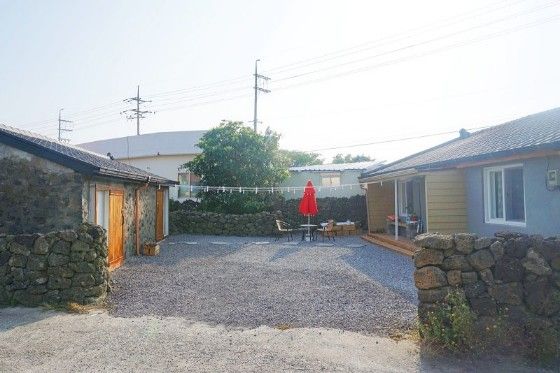 Gueok House 17th image