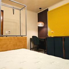 Guwol-gil Hospital, Deep Green, Full Option Unit Image
