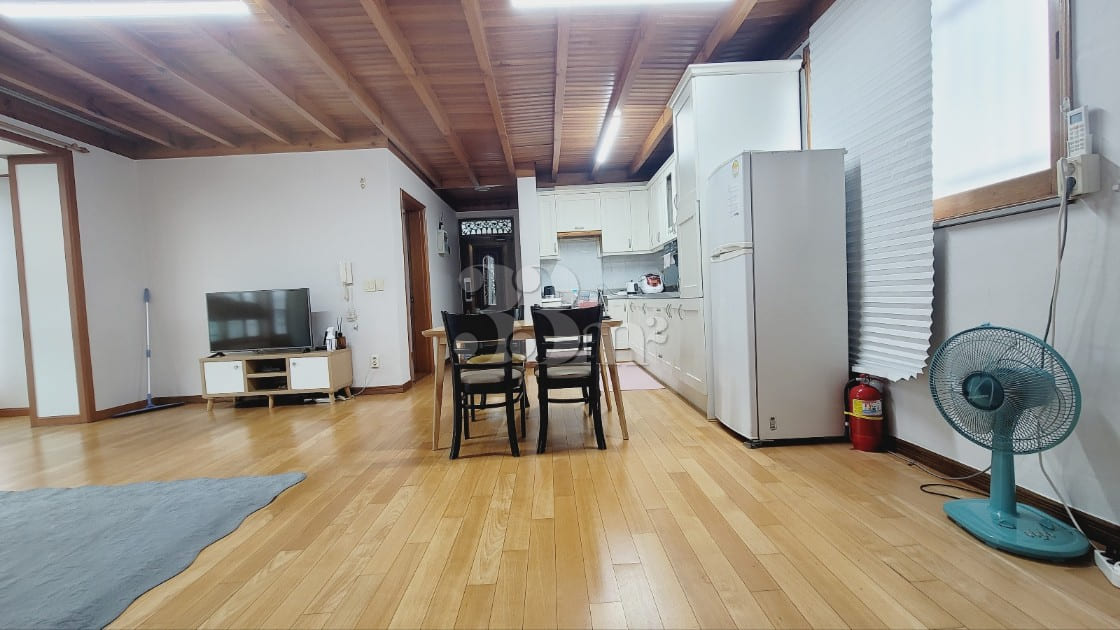 Jungang Market Haengbok-vil 3-Room Unit 10th image