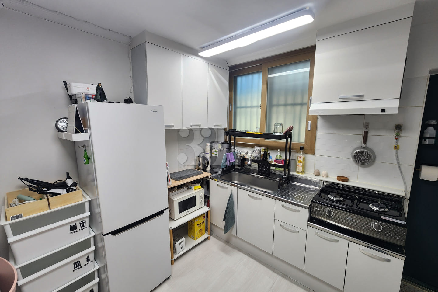 Three-room (4-7 people) 1th image