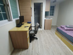 Room 104 2th image