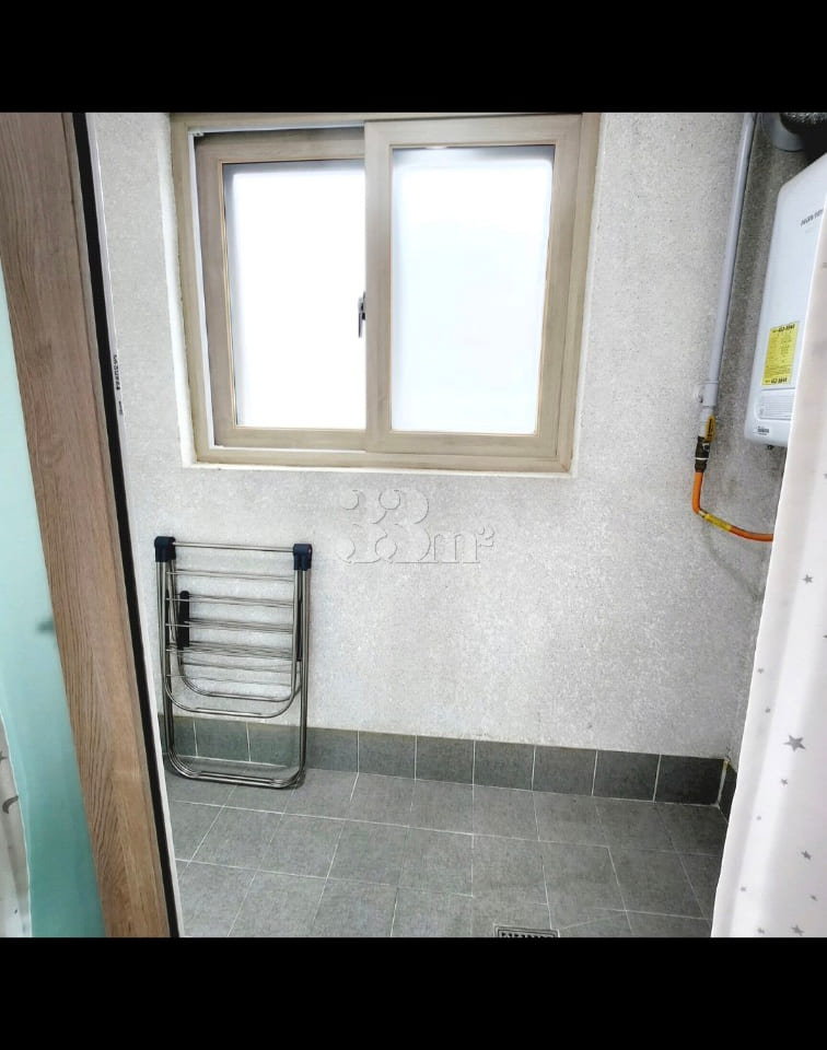 The hottest spot on the 2nd floor in Jochon-d 8th image