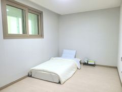 Naun-dong downtown area, 3 bedrooms 4th image