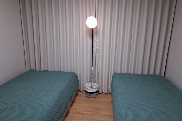 Japanese micro-home with easy parking 5th image