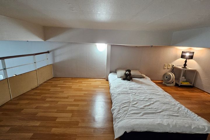 Loft-style officetel near Ilsan Daehwa Statio 18th image