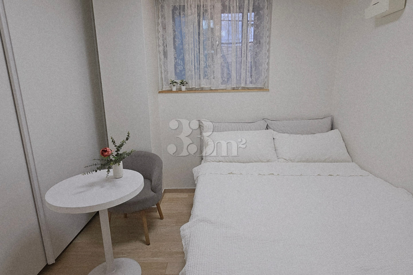 ❤️Newly built, fully furnished❤️202 12th image