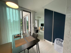 Detached house within walking distance of Hye 16th image