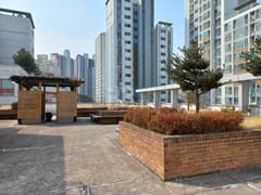 Studio Unit 544 5th image