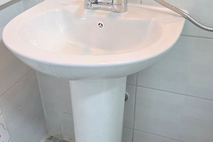 Shower room, 5 minutes from Nakseongdae Stati 9th image