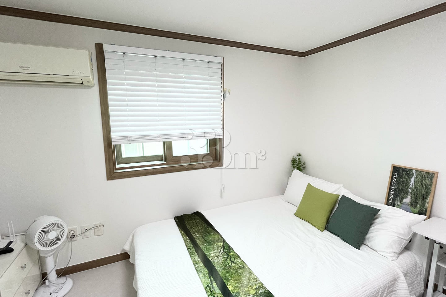 Spacious studio apartment with excellent amen 4th image