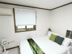Spacious studio apartment with excellent amen 4th image