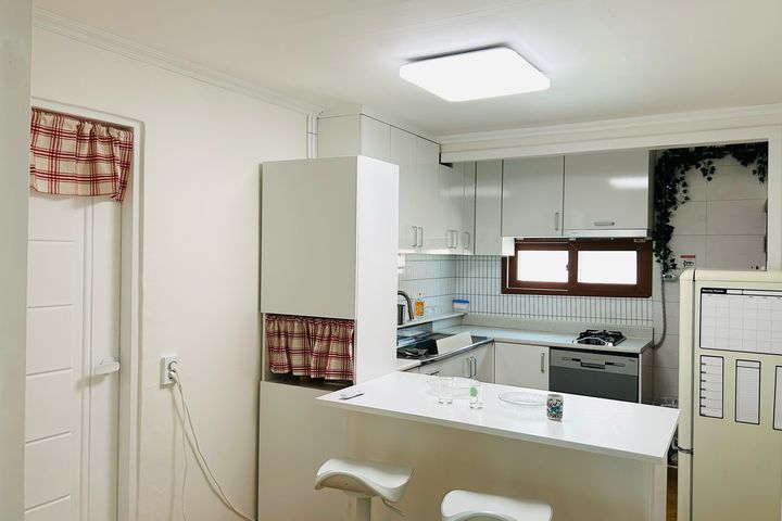 Single room in a share house near Konkuk Univ 2th image