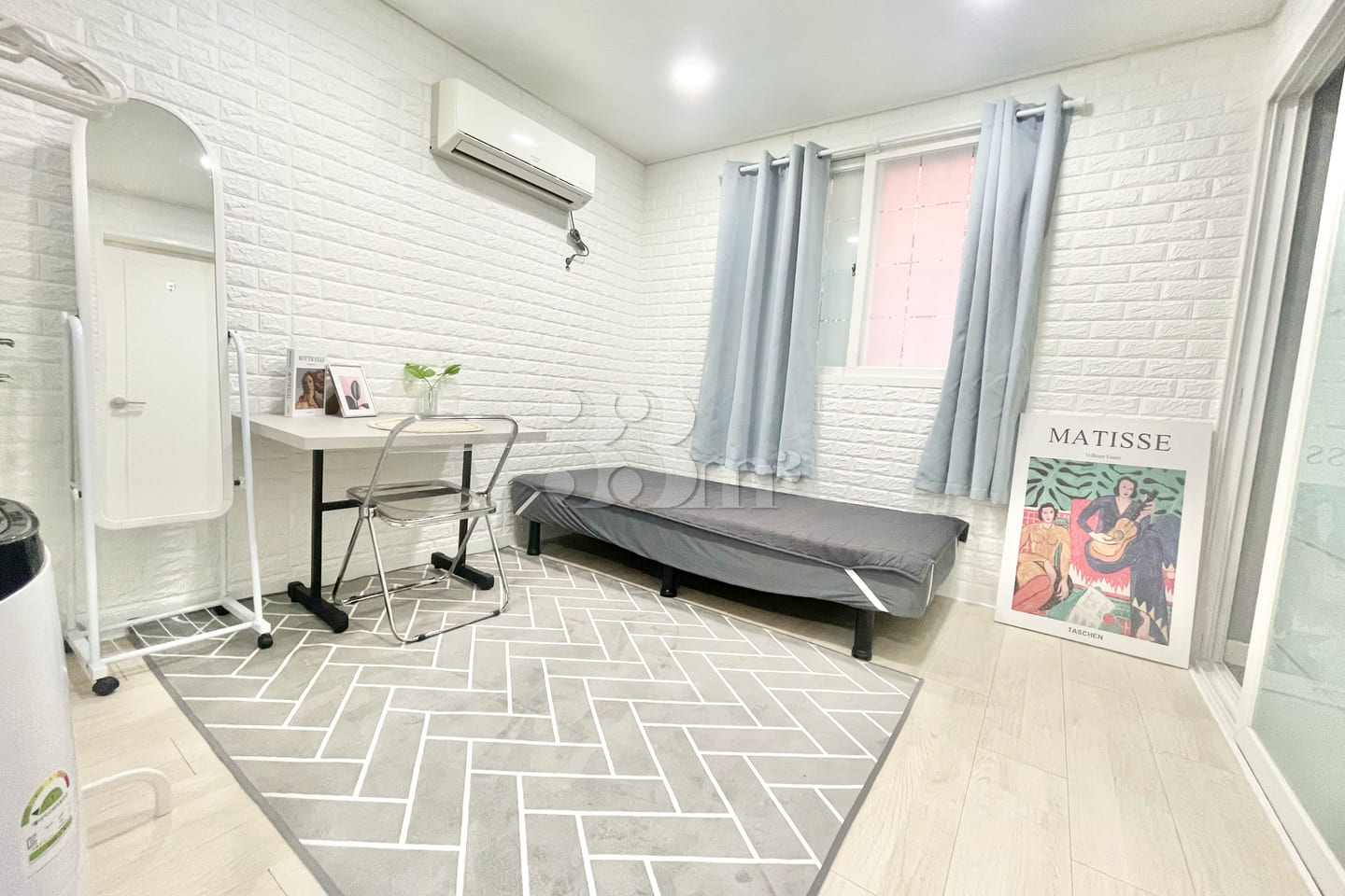 Fully furnished studio apartment in Taejeon-d 0th image