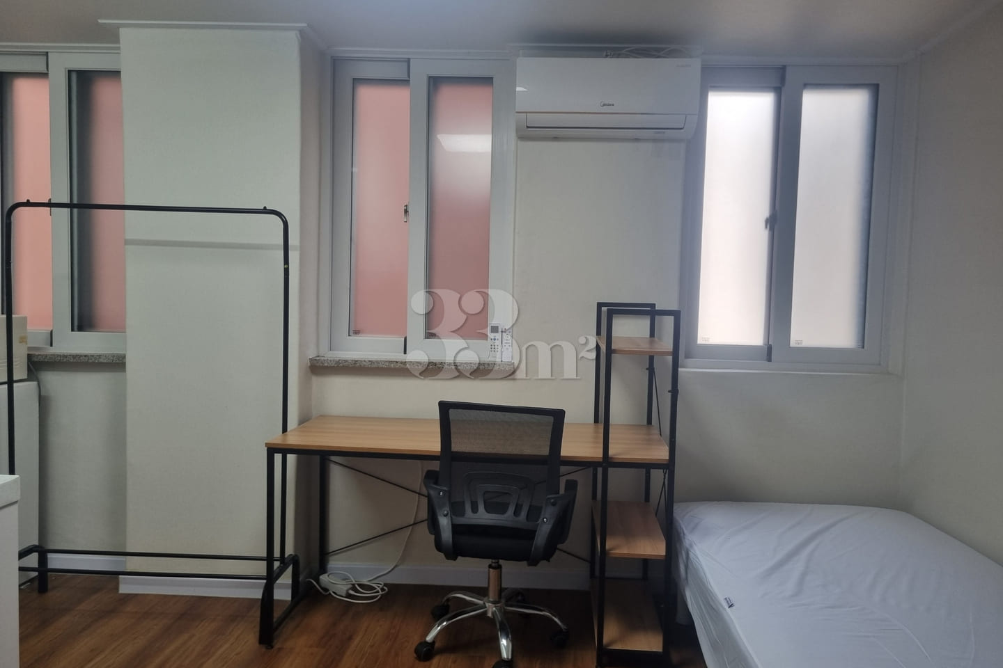 A room near the back gate of Korea University 0th image