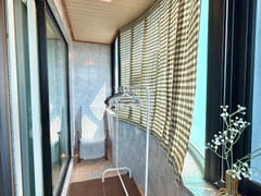 Spacious accommodation in Yeongdeungpo 11th image