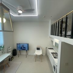 마트 바로 뒤 복층형 방 이미지