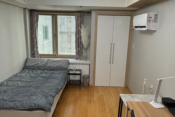 Gangnam Station, 1-minute walk, fully furnish 1th image