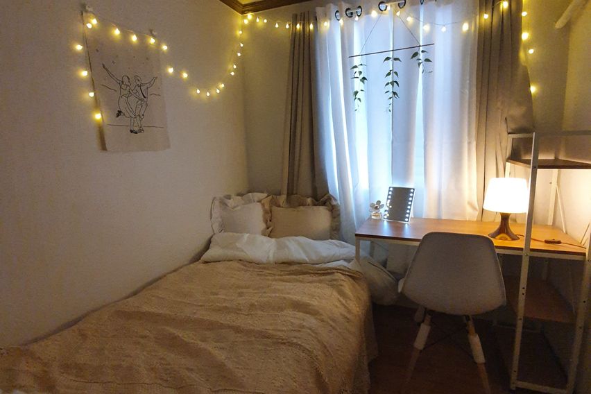 양재역 (개인실 B)