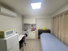New studio apartment within walking distance 7th image