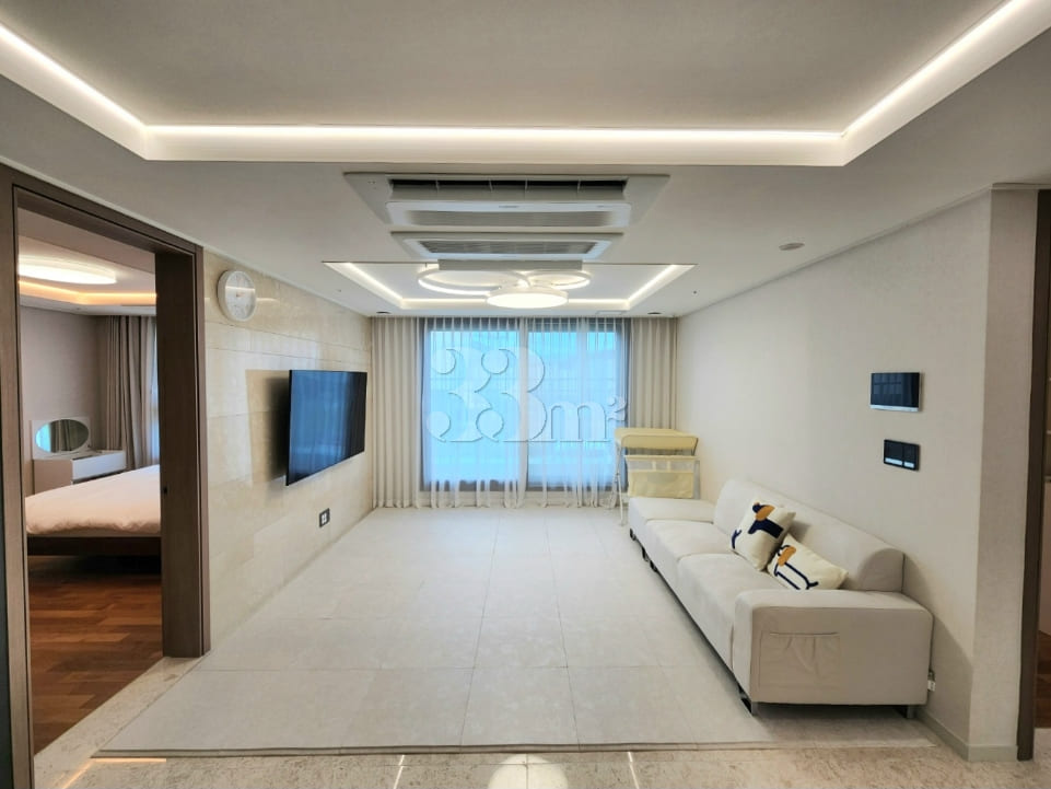Yeondong New 3-Room Full Option Kids Room 0th image