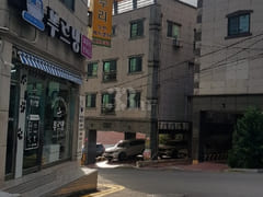 Clean room in the heart of Geoje๐ 9th image
