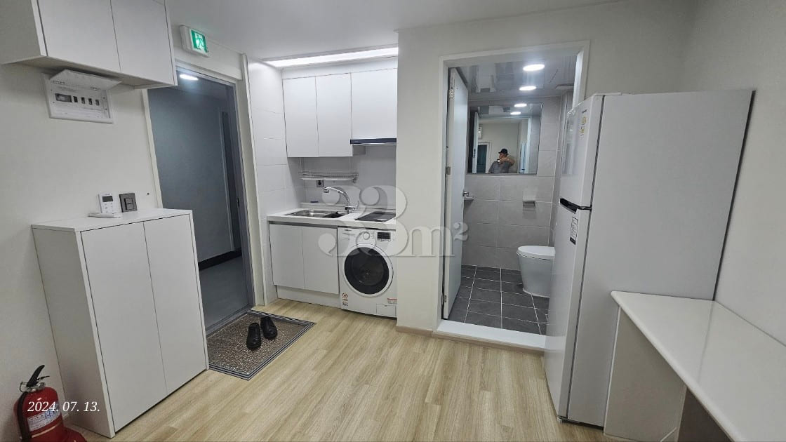 Nampo-dong, Jagalchi Studio Apartment 303 3th image
