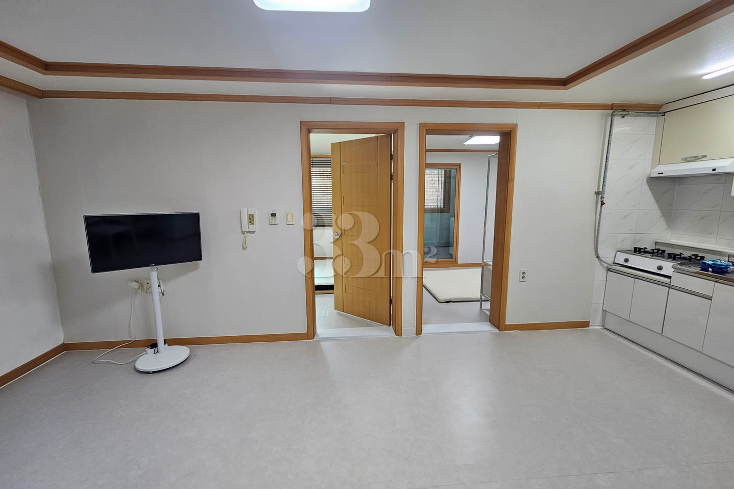 Spacious 2-room unit – thoroughly cleaned / 4 4th image