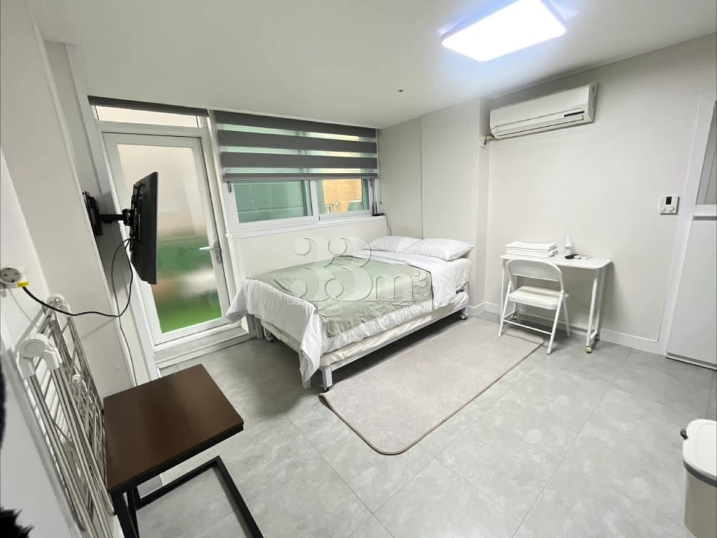 Studio apartment with a balcony 11th image