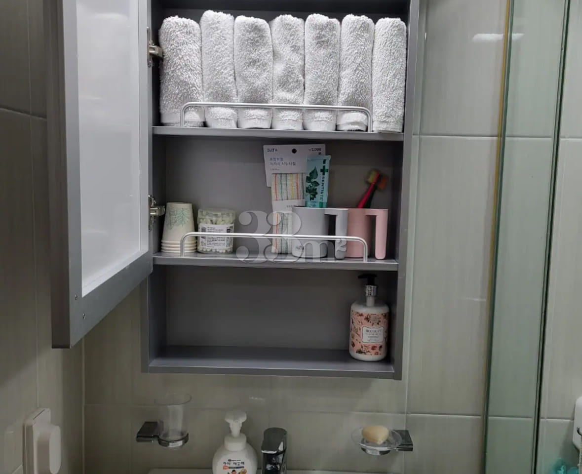 Fully furnished studio apartment in Jungmun w 12th image