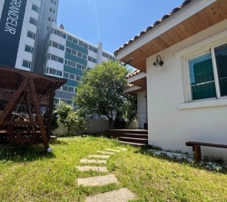 마당있는 감성 단독주택 1번째 이미지