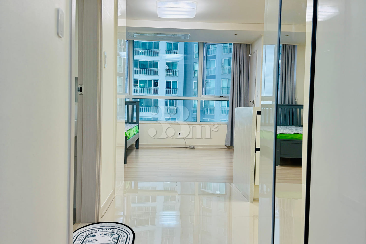 Fully-furnished/Spacious Officetel 1th image