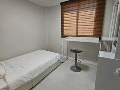 Room 1 2th image