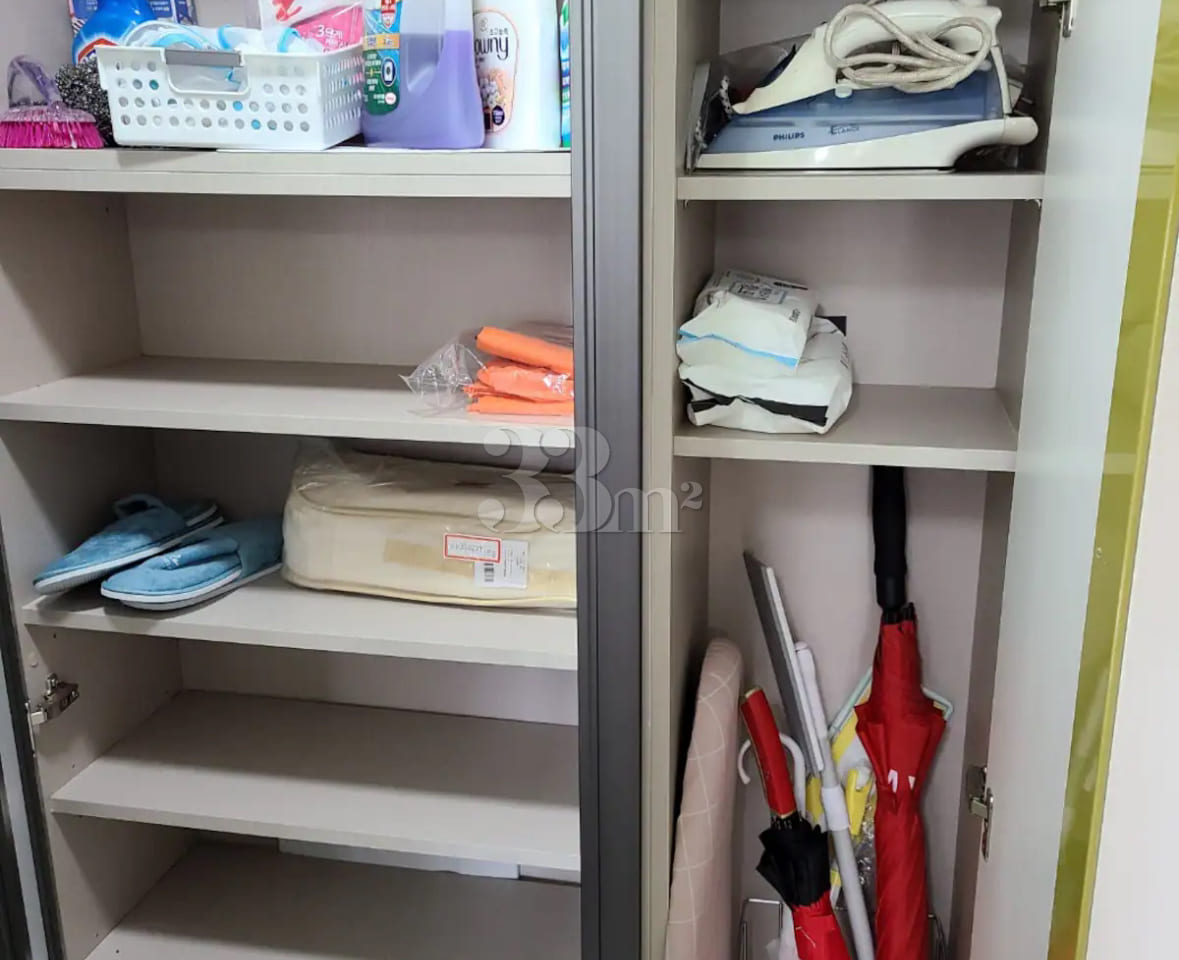 Fully furnished studio apartment in Jungmun w 14th image