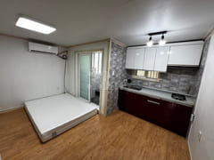Studio apartment in a quiet residential area. 0th image