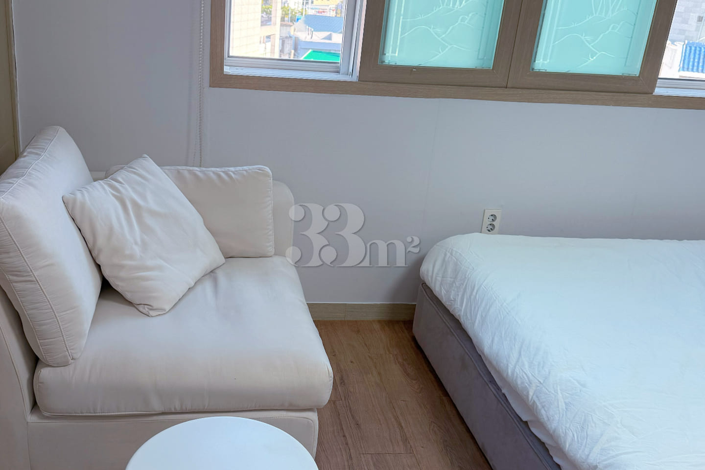 Studio apartment a 1-minute walk from Sajik S 1th image