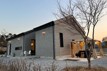 오차드 브릭 하우스