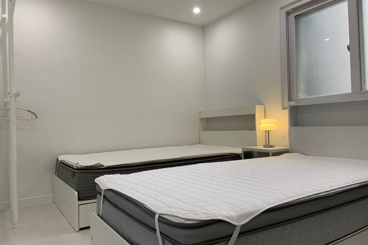 Multi-family house, Unit 202 9th image
