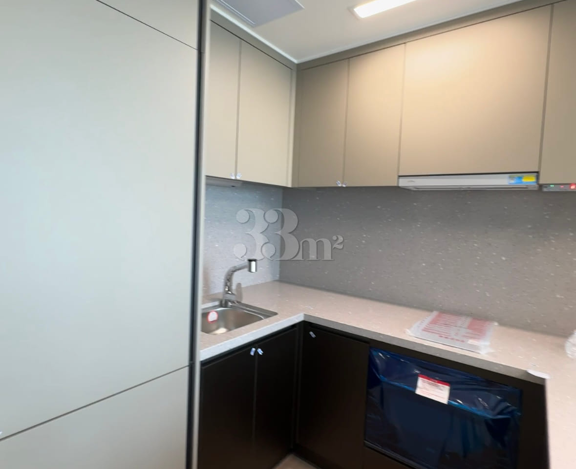 Two-bedroom apartment with a view of the Han  5th image