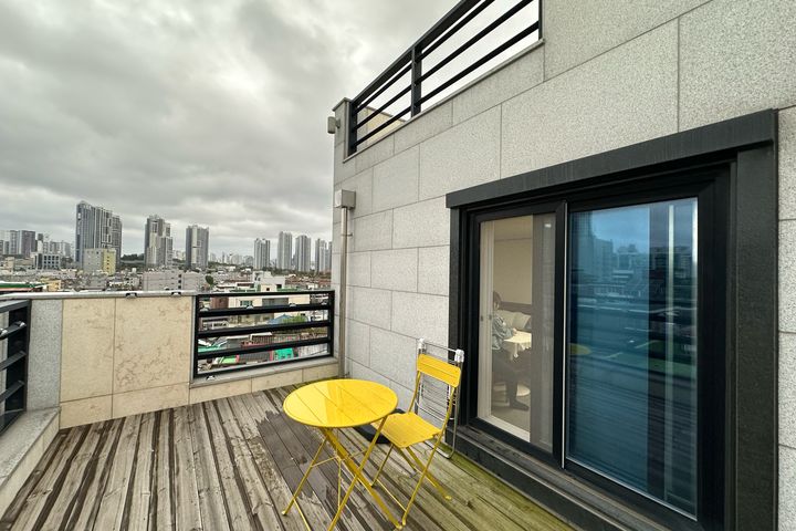 Private terrace 1th image