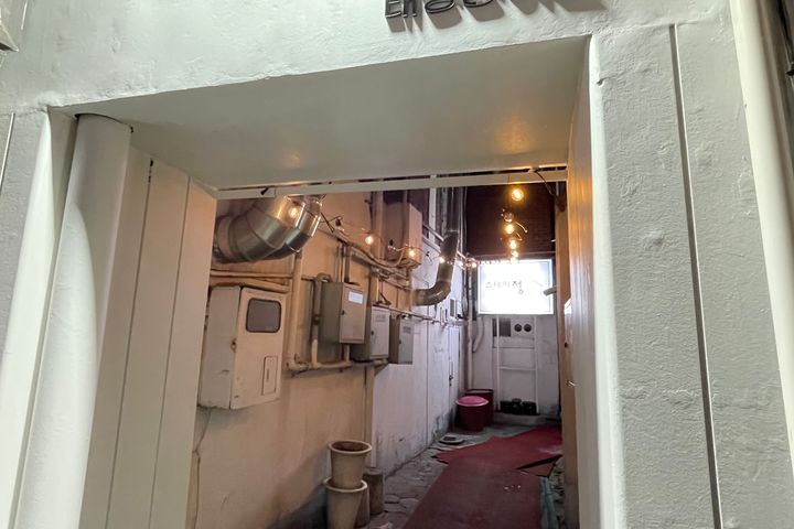 Room 301 / Separate Room / 2 Beds 14th image