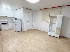 Fully furnished studio apartment, 5 minutes f 0th image